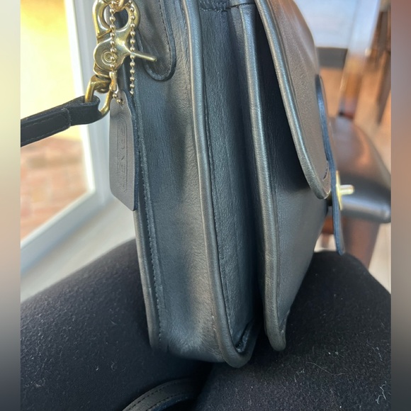 Vintage 1994 Coach Station Bag. Made in the USA. Beautifully reconditioned. - Picture 8 of 11